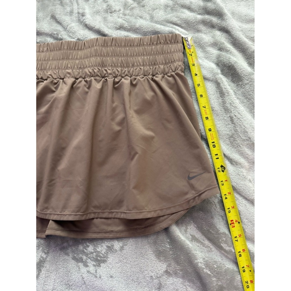 Nike Women's Brown Athletic Skort with Elastic Waistband - Picture 4 of 5